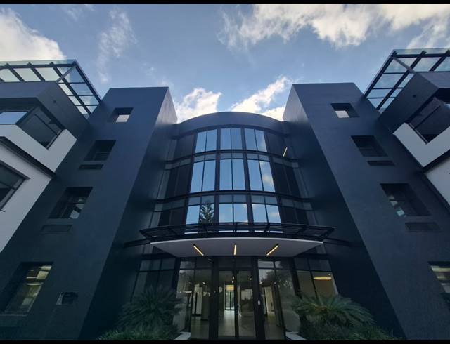 1,679M² OFFICE TO LET IN SANDTON CENTRAL